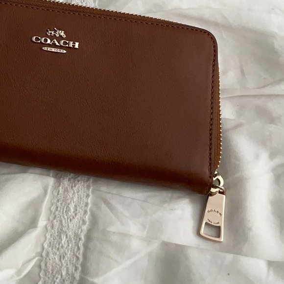 NWOT - Coach Saddle Brown Smooth Leather Wallet - Picture 7 of 14